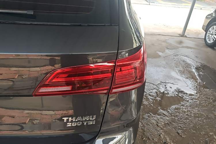 Used Volkswagen Tharu 2019 280TSI Two-Wheel Drive Luxury Edition China V Standard Right Rear Taillight