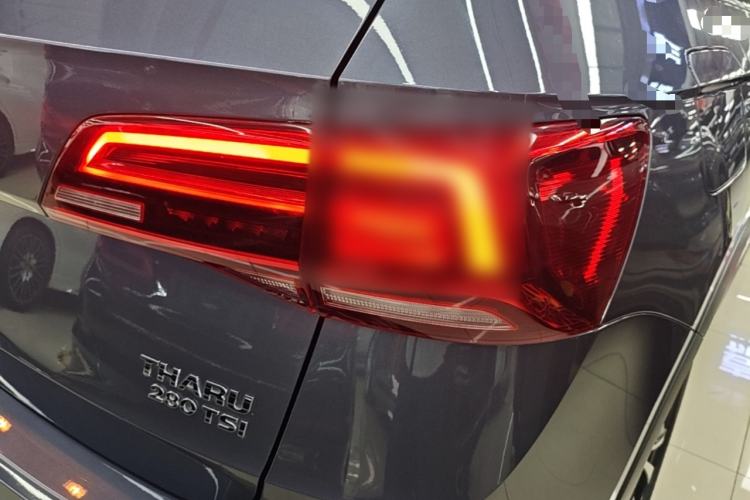 Used Volkswagen Tharu 2019 280TSI Two-Wheel Drive Luxury Edition China V Standard Right Rear Taillight