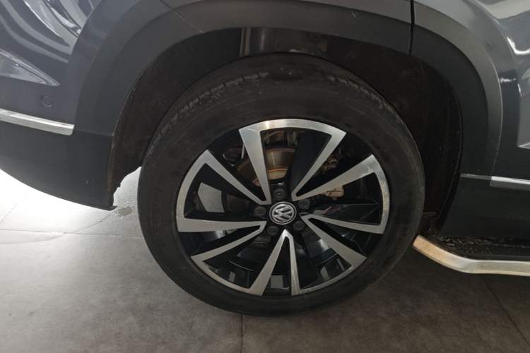 Used Volkswagen Tharu 2019 330TSI Four-Wheel Drive Flagship Model China VI Standard Right Rear Wheel Hub