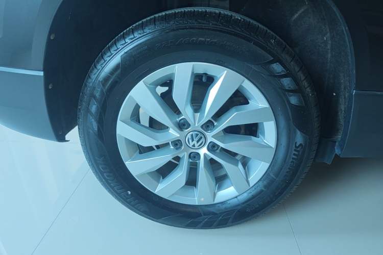 Used Volkswagen Tharu 2019 280TSI Two-Wheel Drive Trend Edition China VI Standard Right Rear Wheel Hub