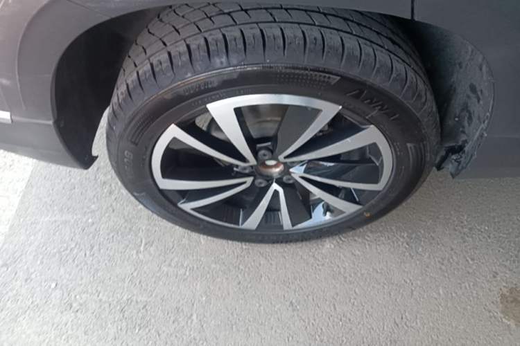 Used Volkswagen Tharu 2019 330TSI Four-Wheel Drive Flagship Model China VI Standard Right Rear Wheel Hub
