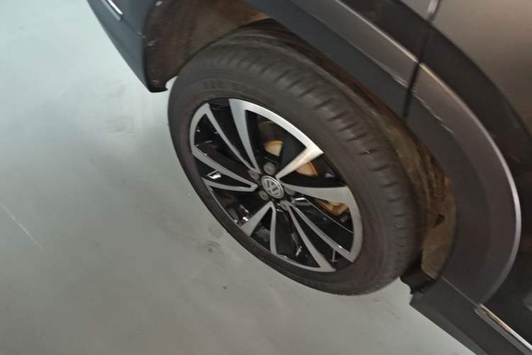 Used Volkswagen Tharu 2019 280TSI Two-Wheel Drive Flagship Version China VI Standard Right Rear Wheel Hub