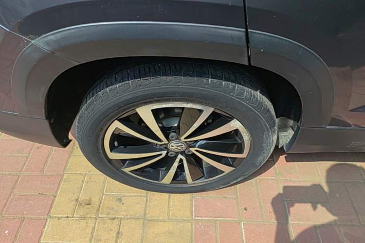 Used Volkswagen Tharu 2019 280TSI Two-Wheel Drive Luxury Version China VI Standard Right Rear Wheel Hub