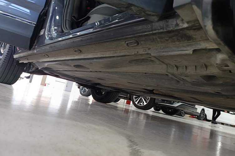 Used Volkswagen Tharu 2019 280TSI Two-Wheel Drive Flagship Edition China V Standard Right Side Sill