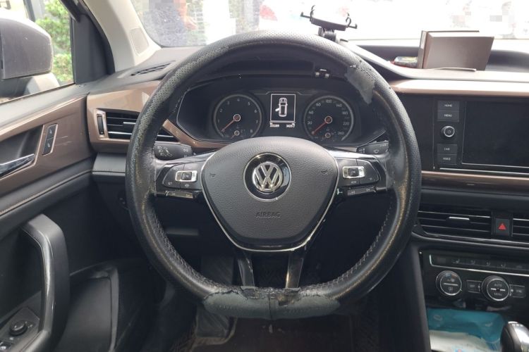 Used Volkswagen Tharu 2019 280TSI Two-Wheel Drive Luxury Edition China V Standard Steering Wheel