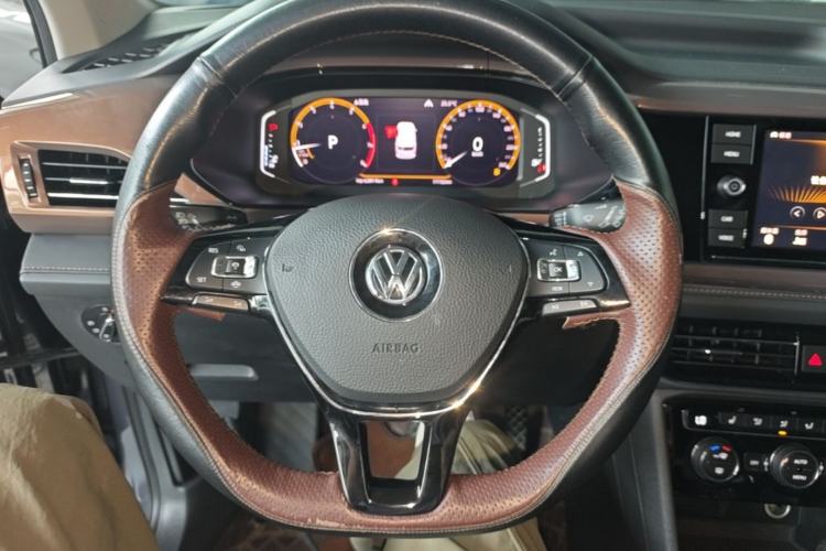 Used Volkswagen Tharu 2019 330TSI Four-Wheel Drive Flagship Model China VI Standard Steering Wheel