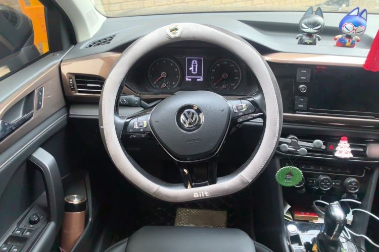 Used Volkswagen Tharu 2019 280TSI Two-Wheel Drive Luxury Version China VI Standard Steering Wheel