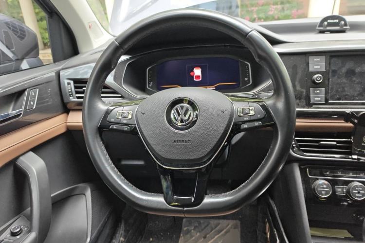 Used Volkswagen Tharu 2019 330TSI Four-Wheel Drive Flagship Model China VI Standard Steering Wheel