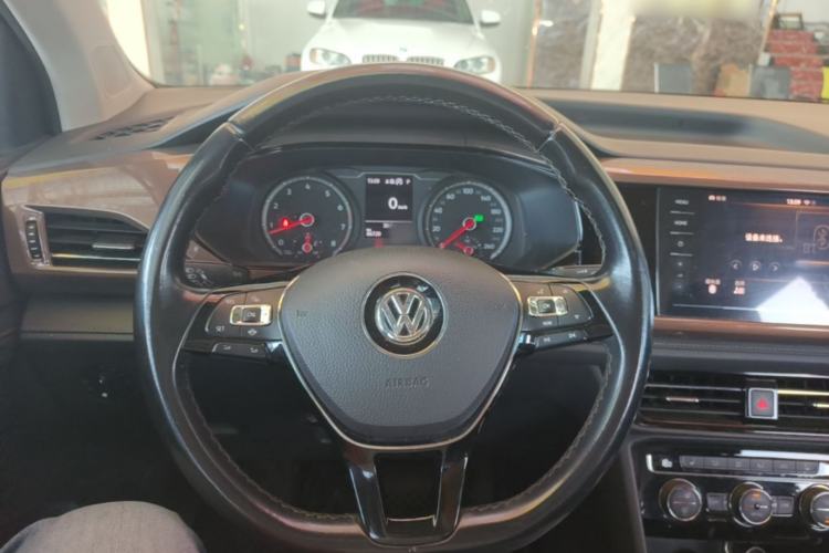 Used Volkswagen Tharu 2019 280TSI Two-Wheel Drive Luxury Version China VI Standard Steering Wheel