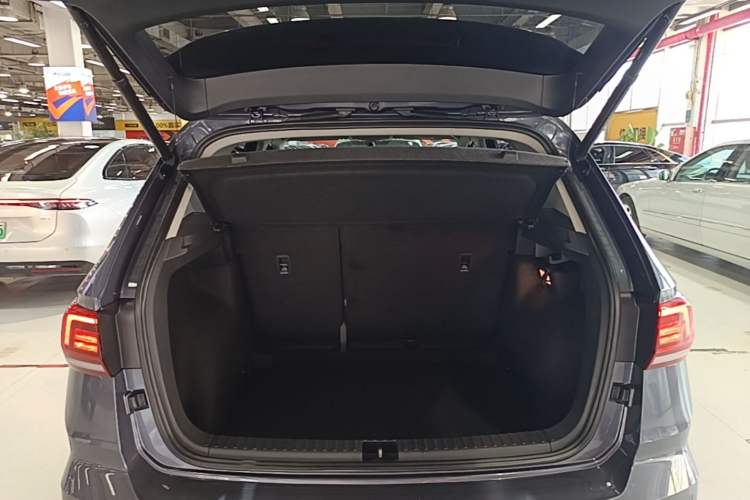 Used Volkswagen Tharu 2019 280TSI Two-Wheel Drive Flagship Edition China V Standard Trunk