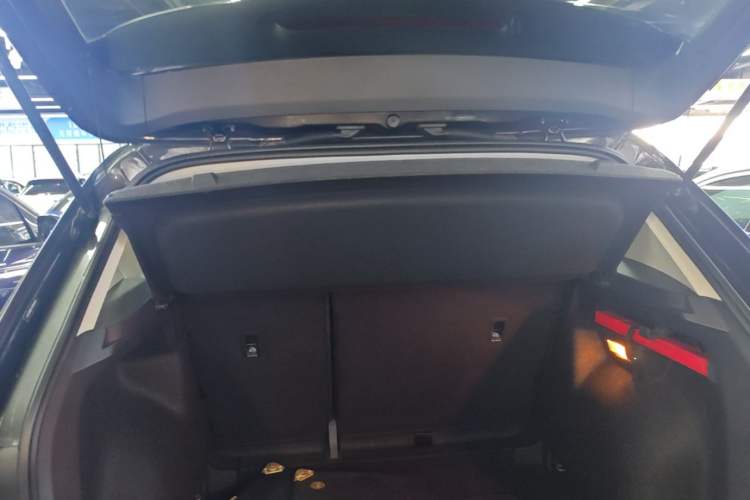 Used Volkswagen Tharu 2019 280TSI Two-Wheel Drive Flagship Version China VI Standard Trunk
