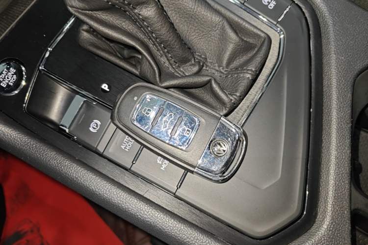 Used Volkswagen Tharu 2019 280TSI Two-Wheel Drive Luxury Version China VI Standard Vehicle Key