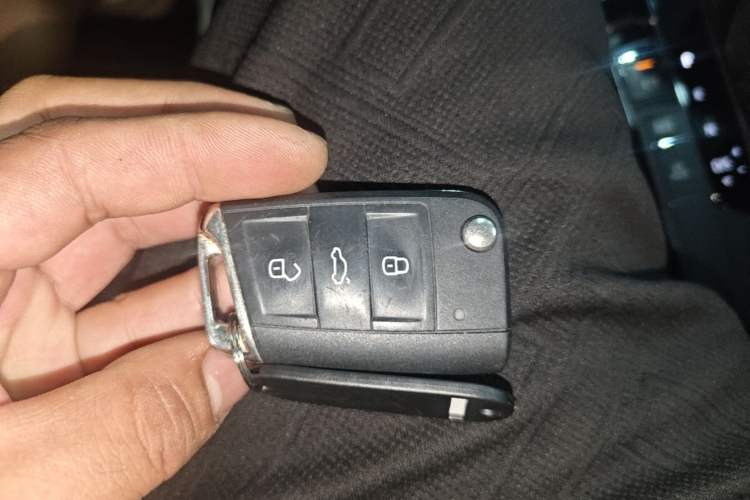 Used Volkswagen Tharu 2019 280TSI Two-Wheel Drive Luxury Version China VI Standard Vehicle Key