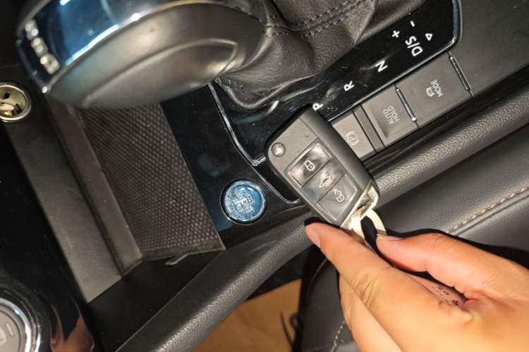 Used Volkswagen Tharu 2019 280TSI Two-Wheel Drive Flagship Version China VI Standard Vehicle Key