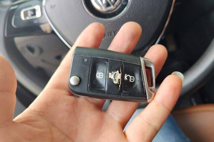 Used Volkswagen Tharu 2019 280TSI Two-Wheel-Drive Trend Edition China V Standard Vehicle Key