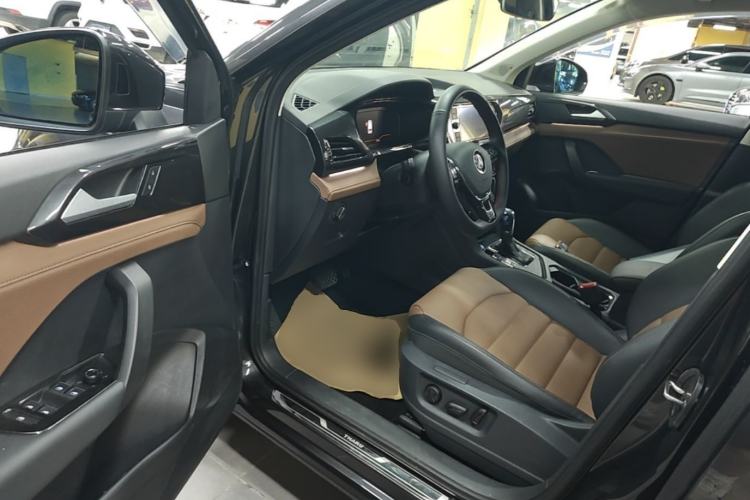 Used Volkswagen Tharu 2019 280TSI Two-Wheel Drive Flagship Edition China V Standard Driver Seat