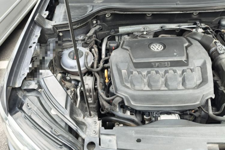 Used Volkswagen Tharu 2019 330TSI Four-Wheel Drive Luxury Edition China VI Standard Engine Bay Right
