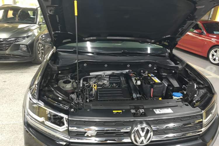 Used Volkswagen Tharu 2019 280TSI Two-Wheel Drive Flagship Edition China V Standard Engine Bay Right