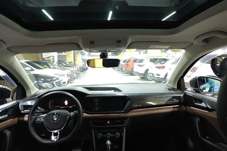 Used Volkswagen Tharu 2019 280TSI Two-Wheel Drive Flagship Edition China V Standard Headliner