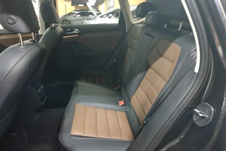 Used Volkswagen Tharu 2019 280TSI Two-Wheel Drive Flagship Edition China V Standard Left Rear Seat