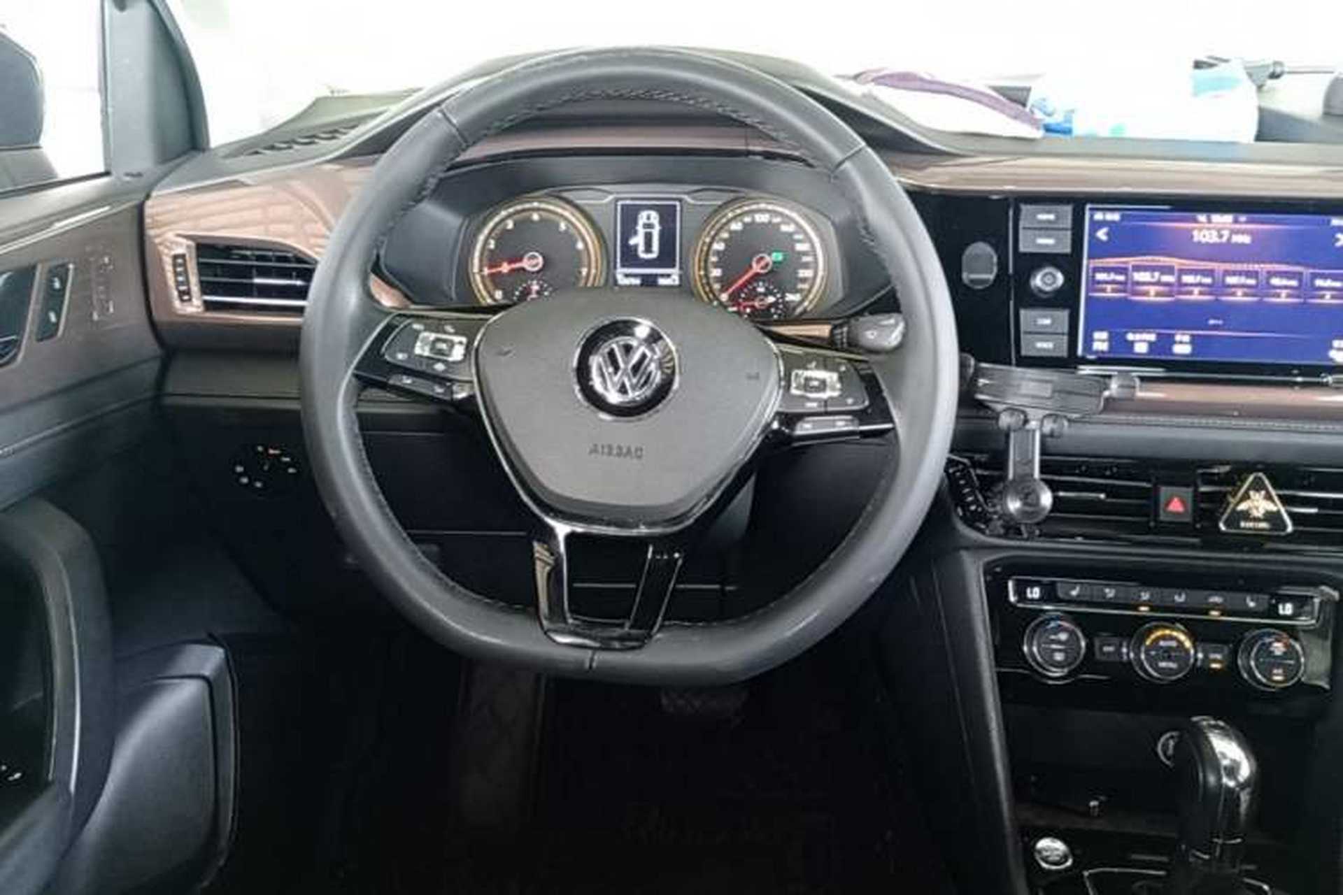 Used Volkswagen Tharu 2019 330TSI Four-Wheel Drive Luxury Edition China VI Standard Steering Wheel