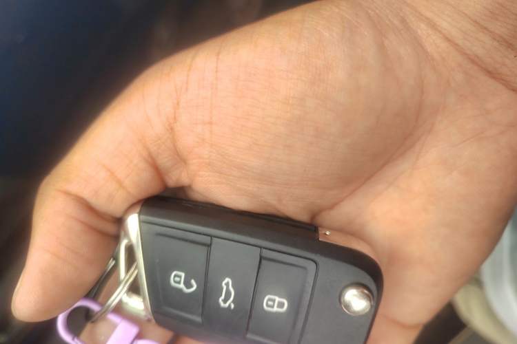 Used Volkswagen Tharu 2019 280TSI Two-Wheel Drive Luxury Edition China V Standard Vehicle Key