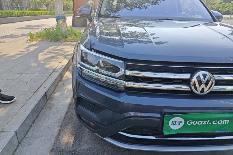 Used Volkswagen Tharu 2019 330TSI Four-Wheel Drive Flagship Model China VI Standard Right Front Headlight