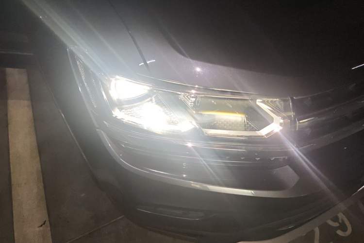 Used Volkswagen Tharu 2019 280TSI Two-Wheel Drive Flagship Version China VI Standard Right Front Headlight