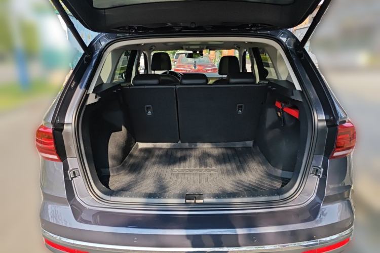 Used Volkswagen Tharu 2019 330TSI Four-Wheel Drive Flagship Model China VI Standard Trunk