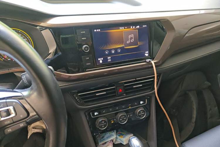 Used Volkswagen Tharu 2019 280TSI Two-Wheel Drive Luxury Version China VI Standard Audio And AC Panel