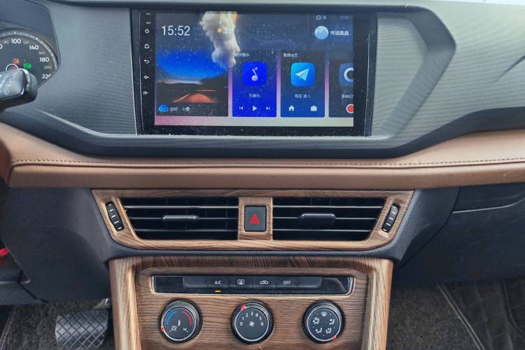 Used Volkswagen Tharu 2019 280TSI Two-Wheel Drive Trend Edition China VI Standard Audio And AC Panel