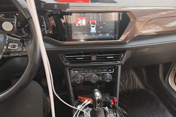 Used Volkswagen Tharu 2019 330TSI Four-Wheel Drive Flagship Model China VI Standard Audio And AC Panel