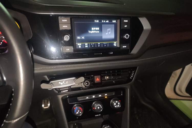 Used Volkswagen Tharu 2019 280TSI Two-Wheel Drive R-Line China V Standard Audio And AC Panel