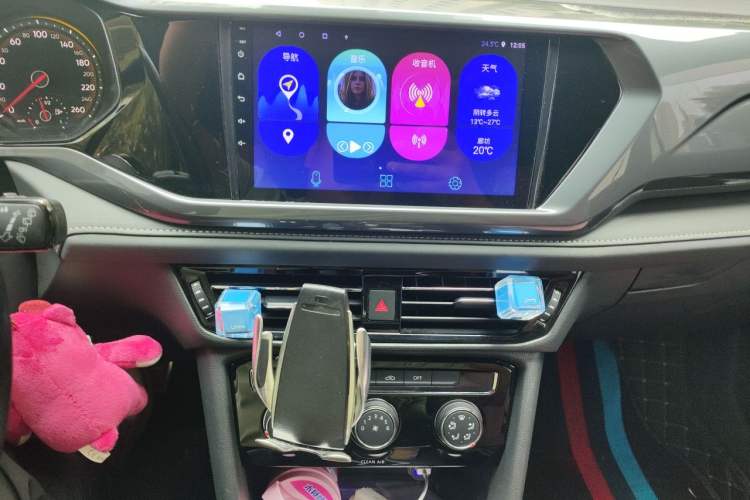 Used Volkswagen Tharu 2019 280TSI Two-Wheel Drive R-Line China VI Standard Audio And AC Panel