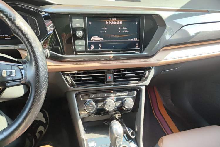 Used Volkswagen Tharu 2019 330TSI Four-Wheel Drive Luxury Edition China VI Standard Audio And AC Panel