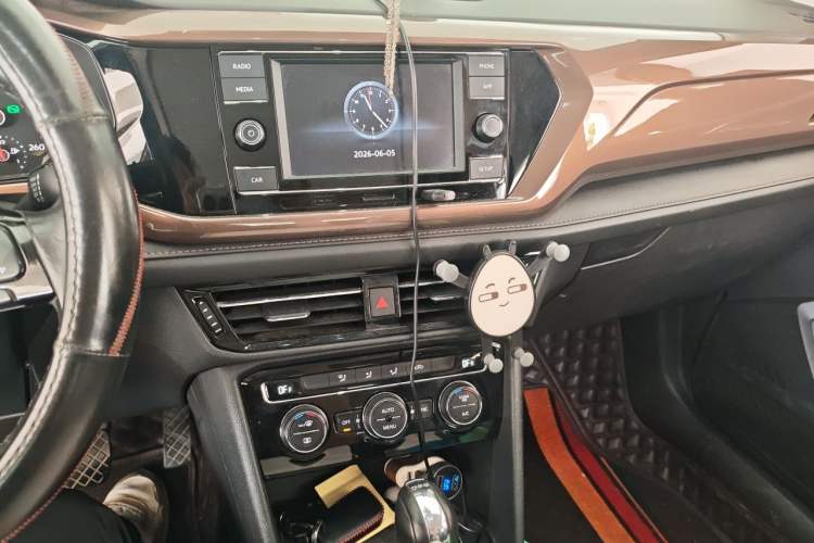 Used Volkswagen Tharu 2019 280TSI Two-Wheel Drive Comfort Edition China VI Standard Audio And AC Panel