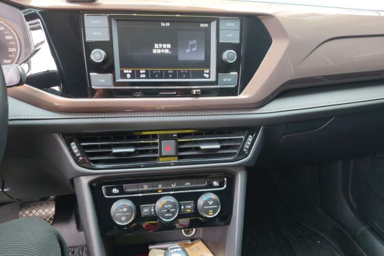Used Volkswagen Tharu 2019 280TSI Two-Wheel Drive Comfort Edition China VI Standard Audio And AC Panel