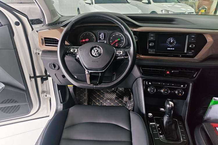 Used Volkswagen Tharu 2019 280TSI Two-Wheel Drive Comfort Edition China VI Standard Audio And AC Panel