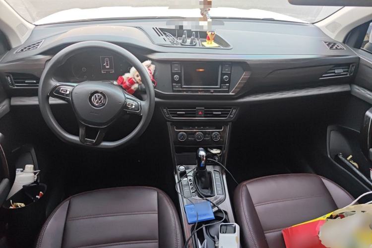 Used Volkswagen Tharu 2019 280TSI Two-Wheel Drive Trend Edition China VI Standard Center Console