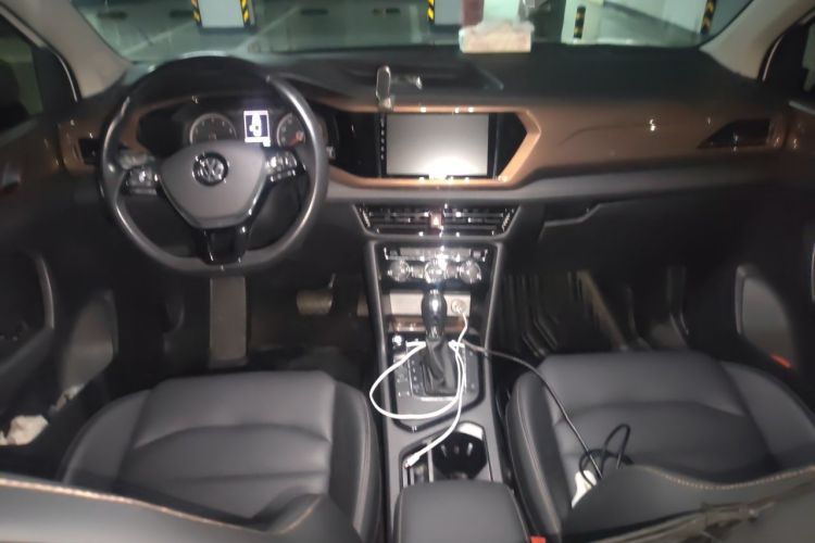 Used Volkswagen Tharu 2019 280TSI Two-Wheel Drive Comfort Edition China VI Standard Center Console
