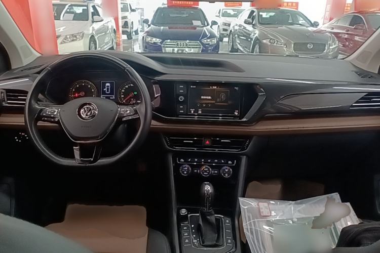 Used Volkswagen Tharu 2019 280TSI Two-Wheel Drive Luxury Edition China V Standard Center Console