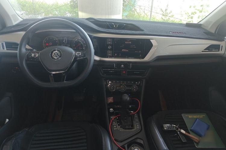 Used Volkswagen Tharu 2019 280TSI Two-Wheel Drive Luxury Edition China V Standard Center Console