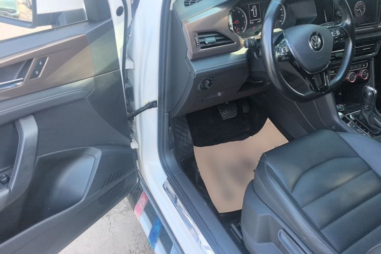 Used Volkswagen Tharu 2019 280TSI Two-Wheel Drive Luxury Edition China V Standard Driver Seat