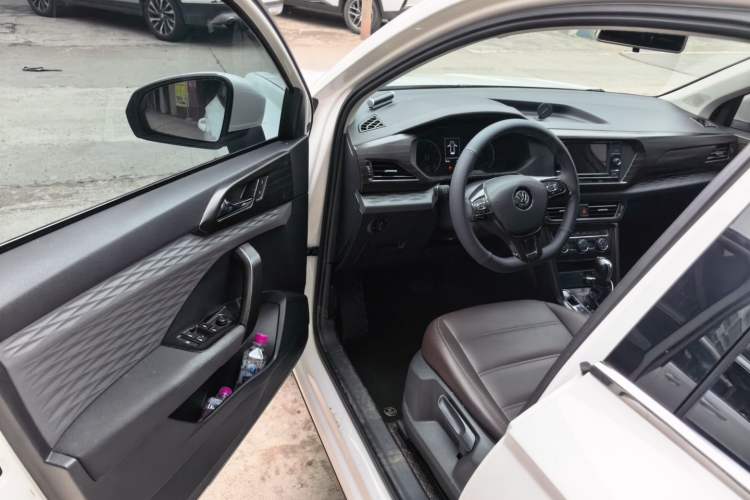 Used Volkswagen Tharu 2019 280TSI Two-Wheel Drive Trend Edition China VI Standard Driver Seat