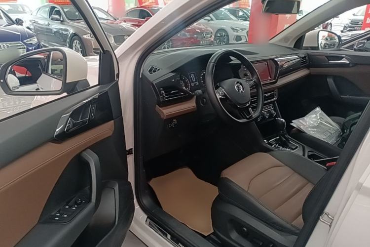 Used Volkswagen Tharu 2019 280TSI Two-Wheel Drive Luxury Edition China V Standard Driver Seat