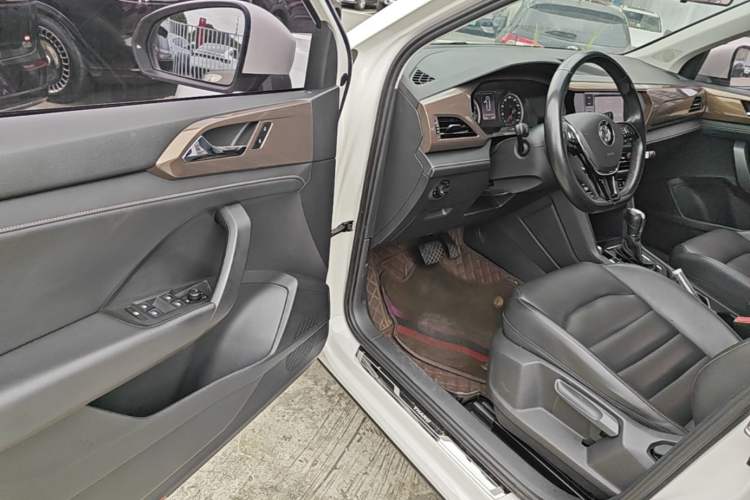 Used Volkswagen Tharu 2019 280TSI Two-Wheel Drive Comfort Edition China VI Standard Driver Seat
