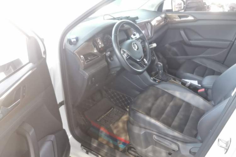 Used Volkswagen Tharu 2019 330TSI Four-Wheel Drive Luxury Edition China VI Standard Driver Seat