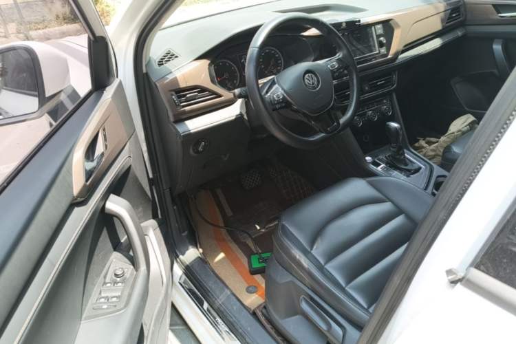 Used Volkswagen Tharu 2019 280TSI Two-Wheel Drive Comfort Edition China V Standard Driver Seat