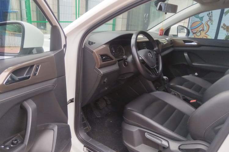 Used Volkswagen Tharu 2019 280TSI Two-Wheel Drive Luxury Edition China V Standard Driver Seat