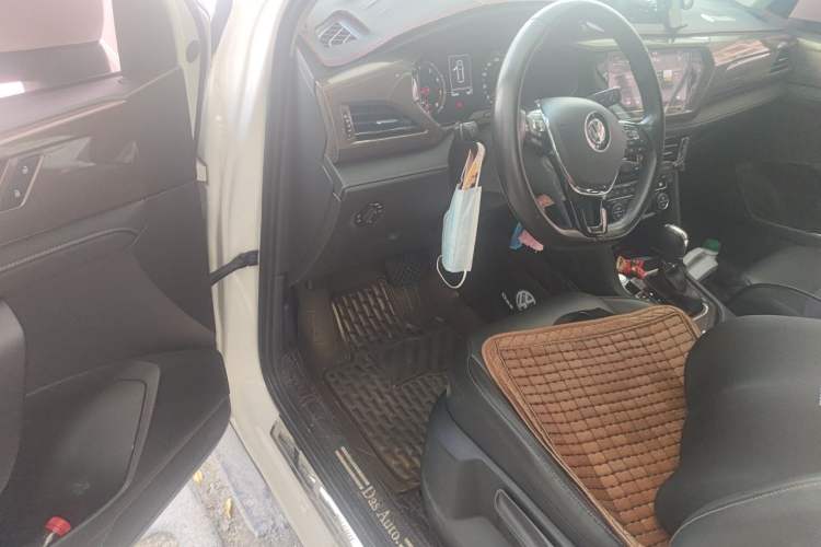 Used Volkswagen Tharu 2019 280TSI Two-Wheel Drive Luxury Version China VI Standard Driver Seat